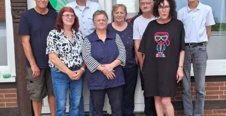 Bild (von links nach rechts): hinten D.Bomblat, A.Arlt, M.Köhler, S.Flore, L.Möhrmann vorne A.Sembritzki, I.Wichern, U.Carstens Es fehlen: S.Hockun, G.Richter, F.Allenberg, B.Worthmann